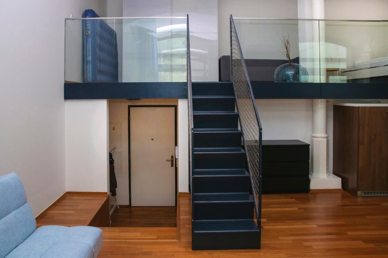 Modern With Terrace And Air Conditioning Apartment Prag
