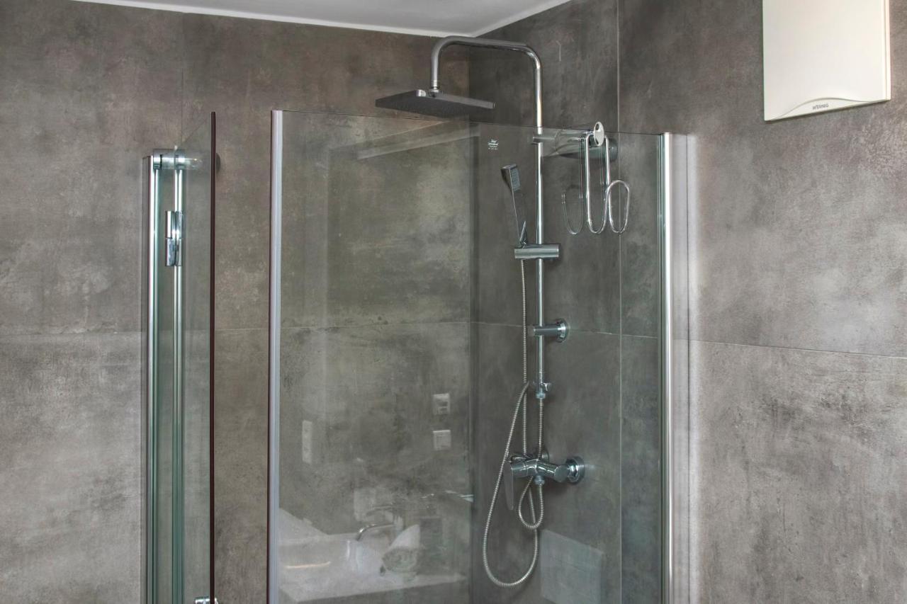 Appartamento Modern With Terrace And Air Conditioning Praga